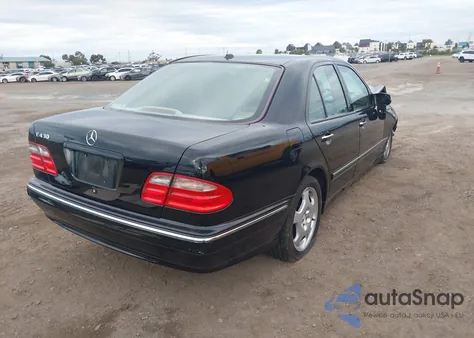 2001 Mercedes-Benz E 430 z USA, uszkodzony, nr VIN WDBJF70J71X050146